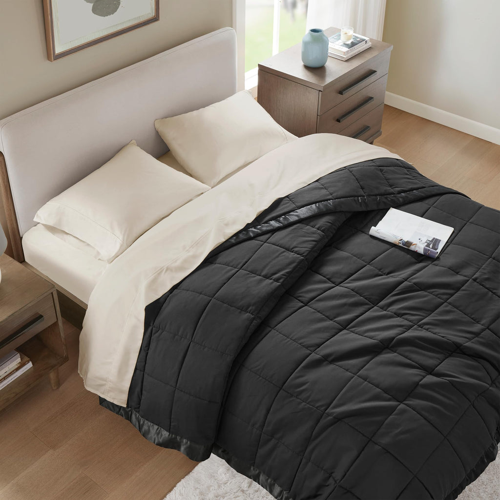 Down Alternative Queen Blanket with Satin Trim