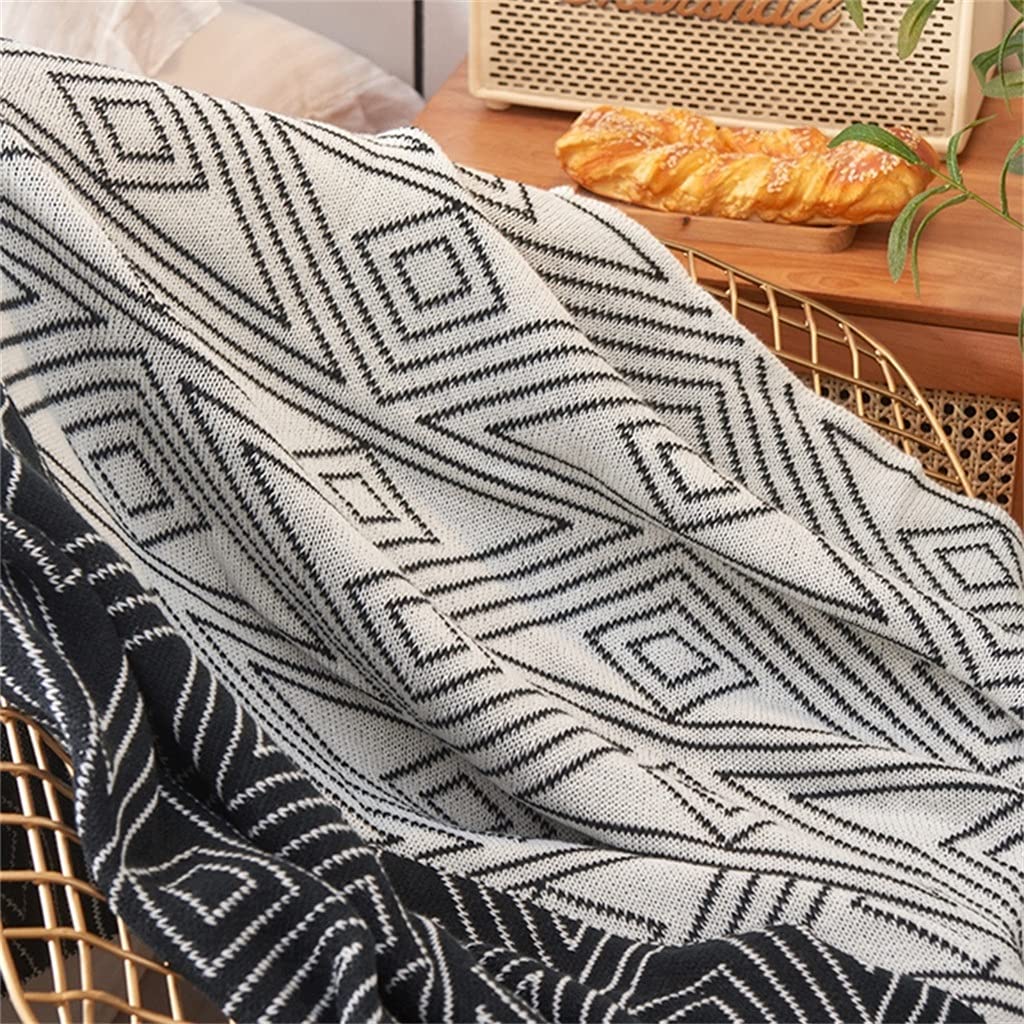 Double-Sided Jacquard Knitted Throw Blanket