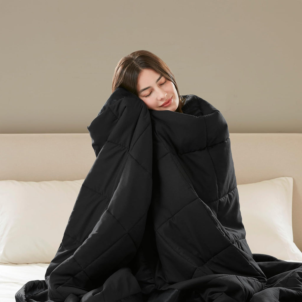 Down Alternative Queen Blanket with Satin Trim
