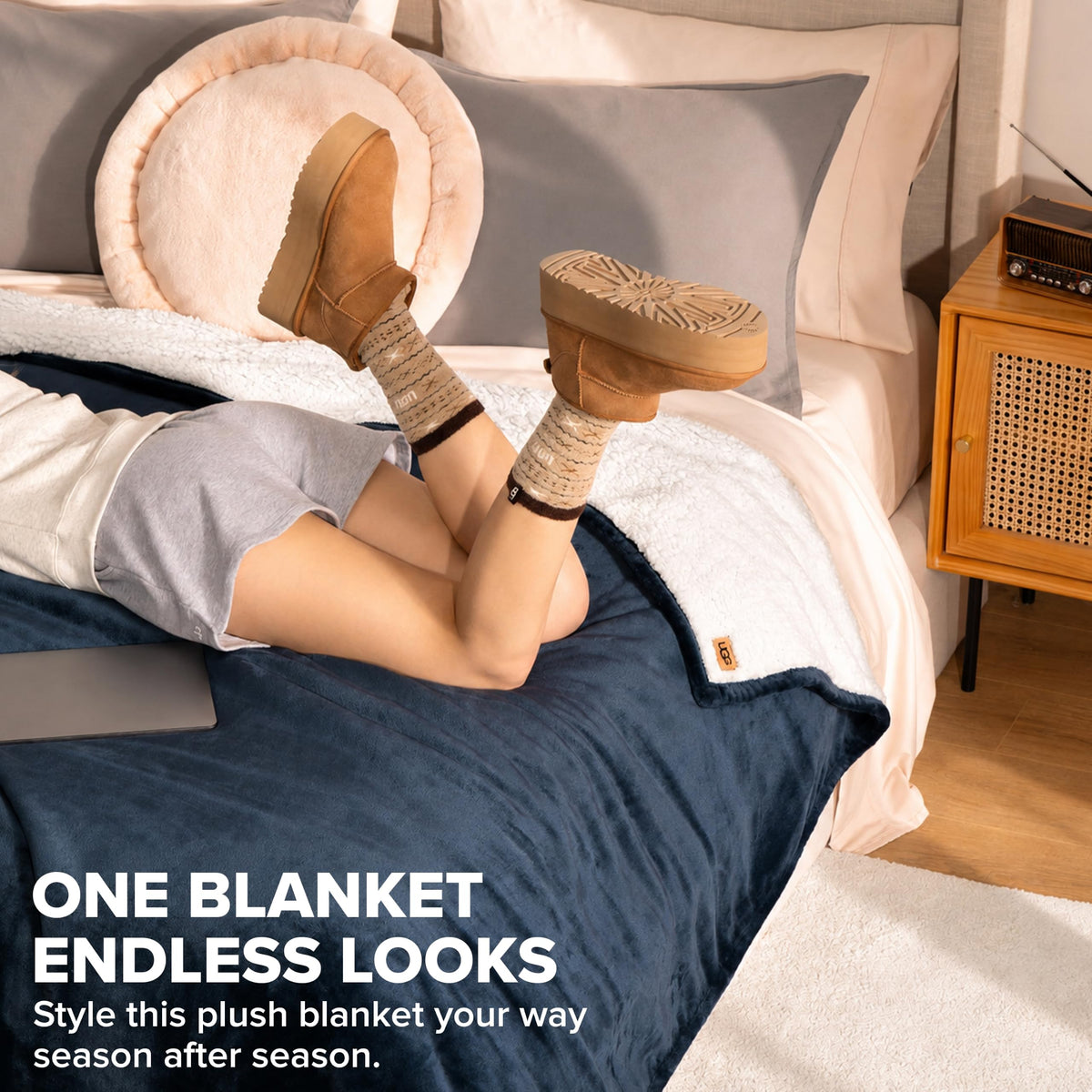 UGG Fluffy Bed Blanket