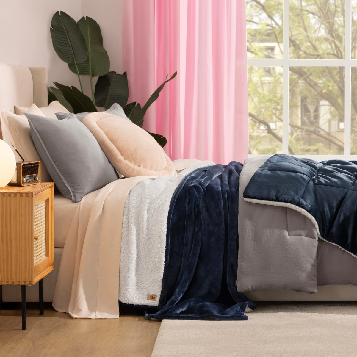 UGG Fluffy Bed Blanket